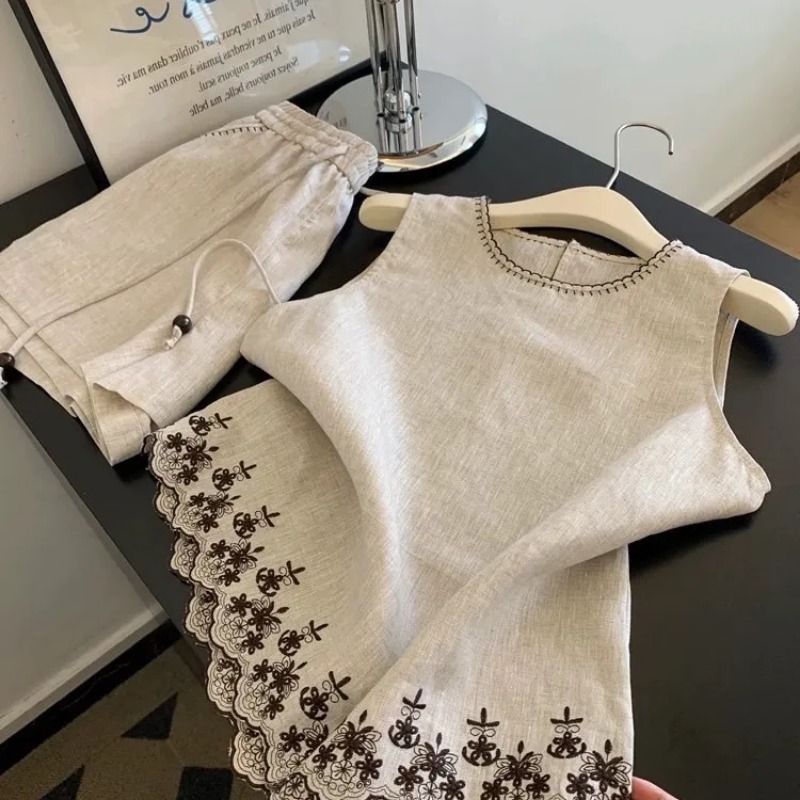 シンプルなオールドマネースタイルの綿麻ヘビーインダストリー刺 - Sewing Vest のレビューと価格