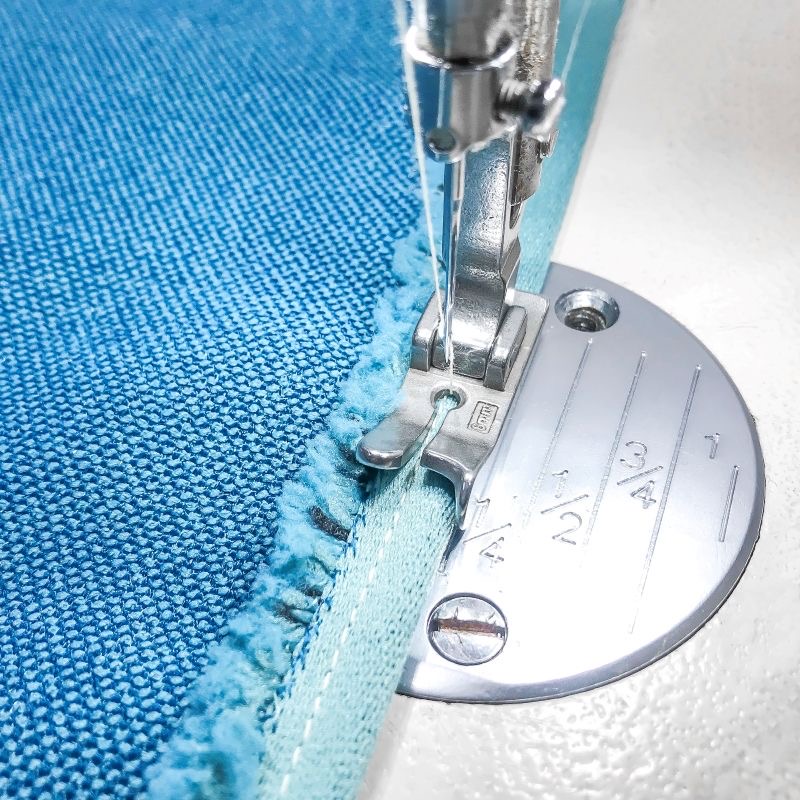工業用フラットミシン右ブロッキングエッジ押え。トップステッチ - Sewing Tt のレビューと価格