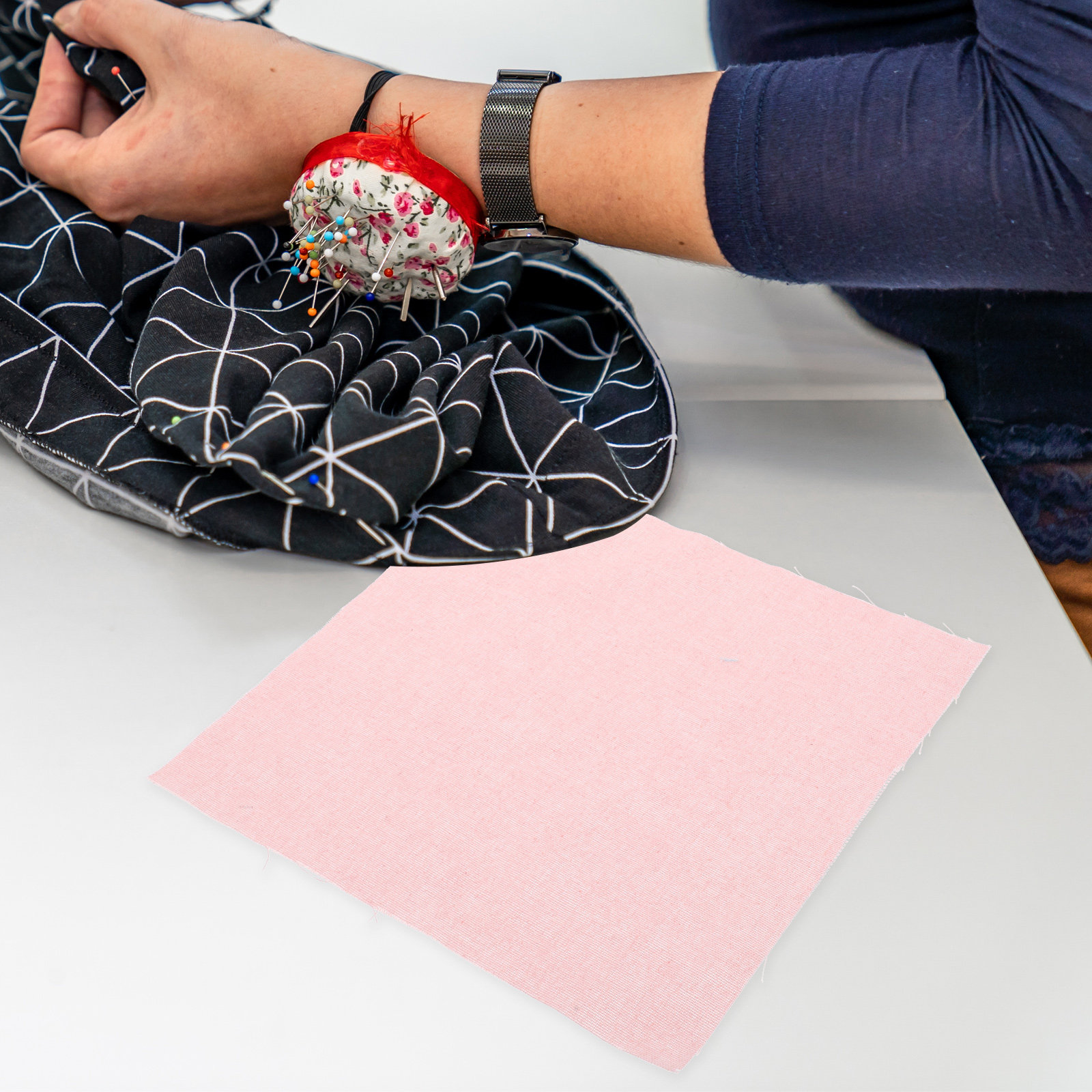 12枚組リネン刺繍生地、コットン混紡、鮮やかな色、質感のある - Is Sewing Textile Art のレビューと価格